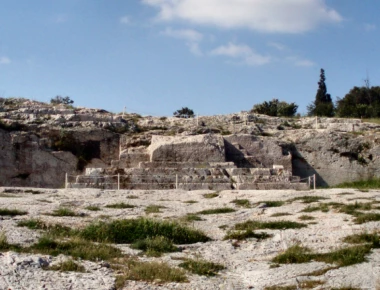 Πνύκα: Τρομοκρατημένος ο αρχαιοφύλακας που δέχτηκε επίθεση - «Δε θέλουν περίφραξη του χώρου» (βίντεο)